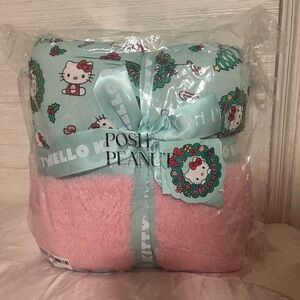 Posh peanut limited edition Hello Kitty wreath Pink glitter blanket